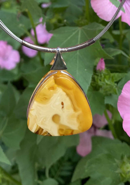 Butterscotch Amber Wire Necklace