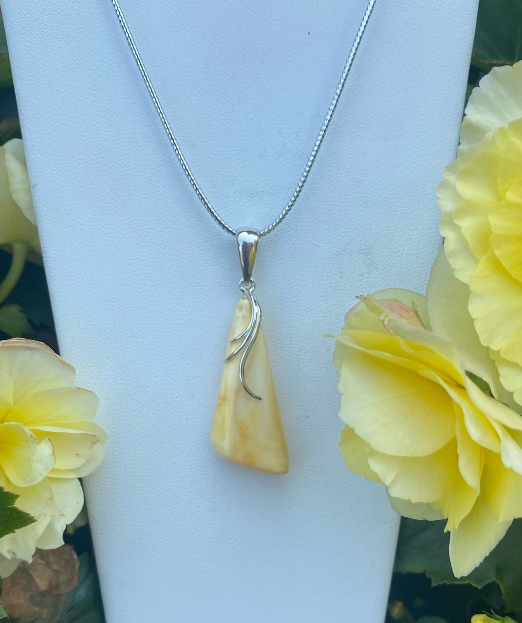 Butterscotch Amber Pendant