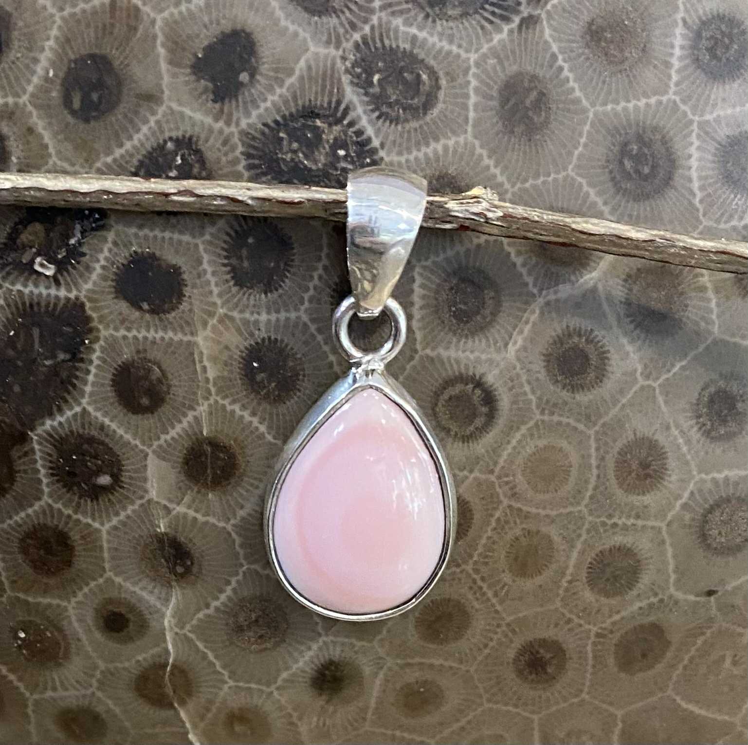 Pink Conch Teardrop Pendant